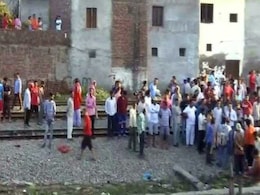 Before Amritsar Tragedy, People Stood On Elevated Tracks For Better View Before Amritsar Tragedy, People Stood On Elevated Tracks For Better View