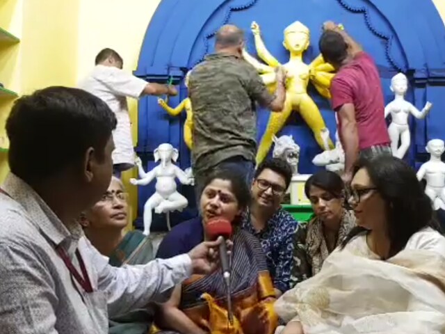 Video: কুন্ডু বাড়ির পুজো এবার দশ বছরে পা রাখতে চলেছে