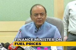 Centre Cuts Petrol, Diesel Prices By Rs. 2.50, Asks States To Make It Rs. 5 Centre Cuts Petrol, Diesel Prices By Rs. 2.50, Asks States To Make It Rs. 5