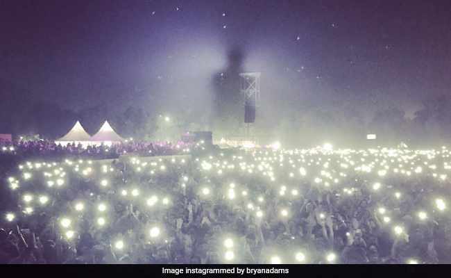 Bryan Adams Stunned By Delhi's October Smog, Says "Could See My Shadow"