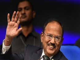 क्या अजित डोभाल और राकेश अस्थाना का फोन कॉल टैप हुआ? CBI ने दिया जवाब क्या अजित डोभाल और राकेश अस्थाना का फोन कॉल टैप हुआ? CBI ने दिया जवाब