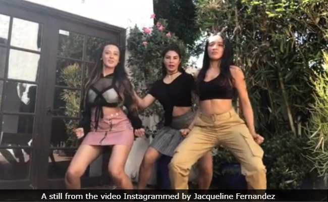 Jacqueline Fernandez Dancing To <i>Loveyatri</i> Song <i>Chogada</i> Is All You Need To See Today