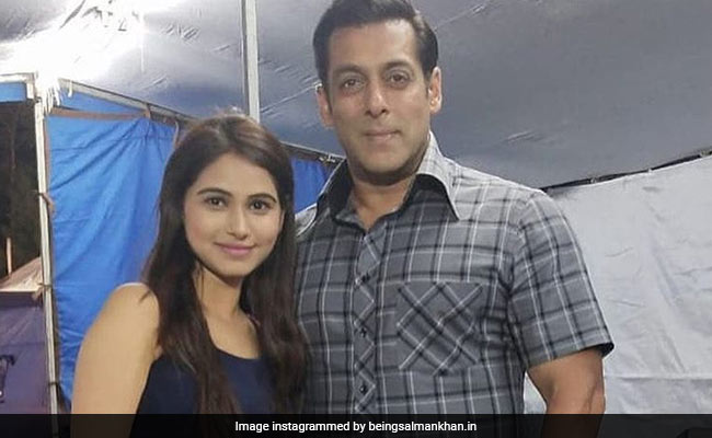 <I>Bharat</I>: Viral Pics Of Salman Khan Reveals Looks From His Upcoming Film