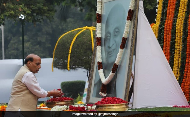 India Surrounded With Possibilities, Not Incapabilities: Rajnath Singh