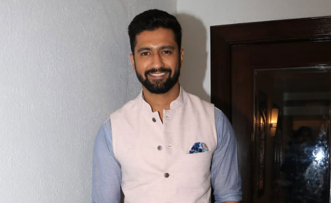 Vicky Kaushal Reminds Us Just How Versatile Nehru Jackets Can Be