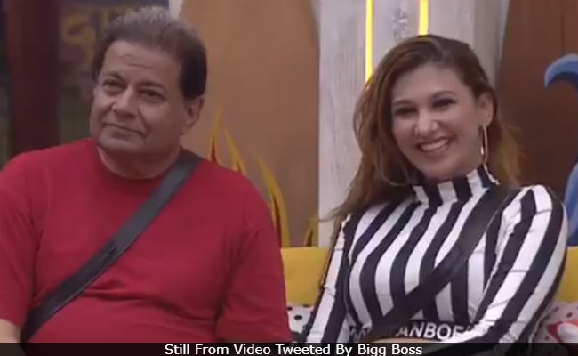<i>Bigg Boss 12</i>: 'Told Jasleen's Father We Will Both Do Kanyadaan At Her Wedding,' Says Anup Jalota