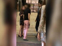 VIDEO: दिल्ली के 5 सितारा होटल के लेडीज टॉयलेट में घुसा BSP के पूर्व सांसद का बेटा, टोका तो लड़की पर तानी पिस्टल VIDEO: दिल्ली के 5 सितारा होटल के लेडीज टॉयलेट में घुसा BSP के पूर्व सांसद का बेटा, टोका तो लड़की पर तानी पिस्टल