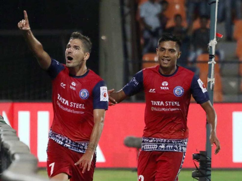 ISL: Jamshedpur FC Blank Mumbai City 2-0 In Their Season Opener ISL: Jamshedpur FC Blank Mumbai City 2-0 In Their Season Opener
