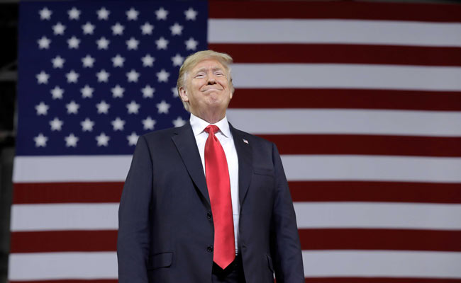 Trump Threatens Shooting Of Central American Migrants Who Throw Stones