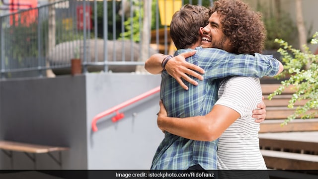 Hugs may be a simple method of providing support to both men and women