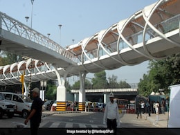 Union Minister Inaugurates ITO Skywalk, Accuses AAP Of Stalling Project Union Minister Inaugurates ITO Skywalk, Accuses AAP Of Stalling Project