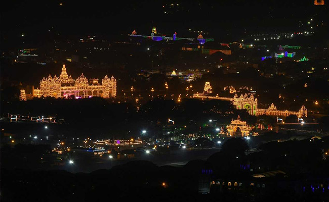 Negative RT-PCR, Vaccine Mandatory For Officials, Artists At Mysuru Dasara Festival