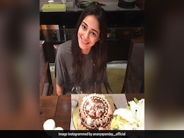 PHOTOS: 20 साल की हुई चंकी पांडे की बेटी अनन्या, टाइगर श्रॉफ के साथ करेंगी डेब्यू PHOTOS: 20 साल की हुई चंकी पांडे की बेटी अनन्या, टाइगर श्रॉफ के साथ करेंगी डेब्यू