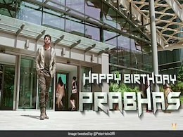 Prabhas Birthday: जन्मदिन पर 'Baahubali' का नया अवतार देख फैन्स हुए Crazy, ऐसे दी शुभकामनाएं Prabhas Birthday: जन्मदिन पर 'Baahubali' का नया अवतार देख फैन्स हुए Crazy, ऐसे दी शुभकामनाएं