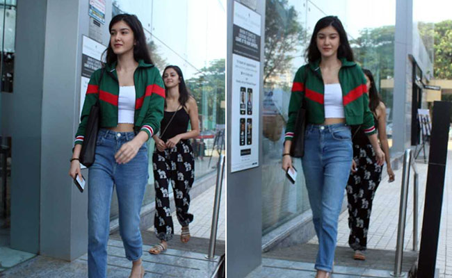 Get The Look: Shanaya Kapoor's Cool Casual Outfit