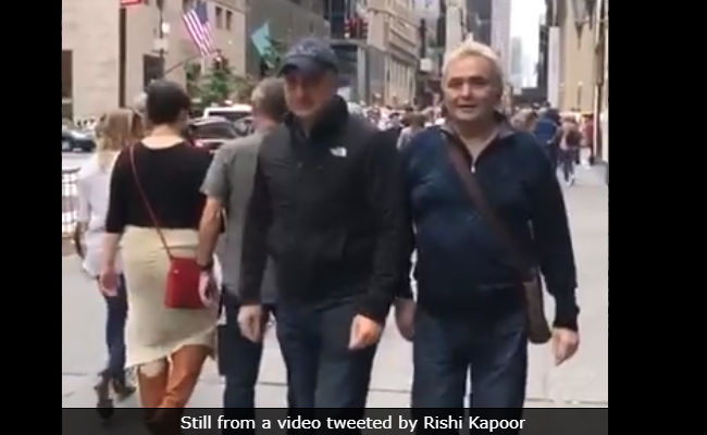Rishi Kapoor Posts 'Care-Free' Video From New York Amidst Cancer Rumours