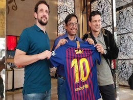 "DIDI, No. 10": From Lionel Messi, A Special Jersey For Mamata Banerjee "DIDI, No. 10": From Lionel Messi, A Special Jersey For Mamata Banerjee
