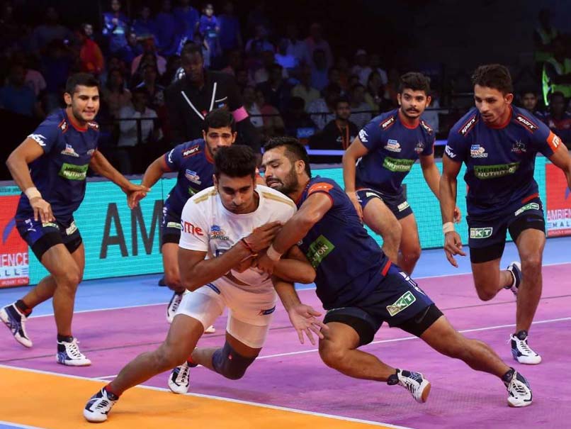 Pro Kabaddi League: Haryana Steelers Edge Out Dabang Delhi, Gujarat Fortunegiants Beat Puneri Paltan Pro Kabaddi League: Haryana Steelers Edge Out Dabang Delhi, Gujarat Fortunegiants Beat Puneri Paltan