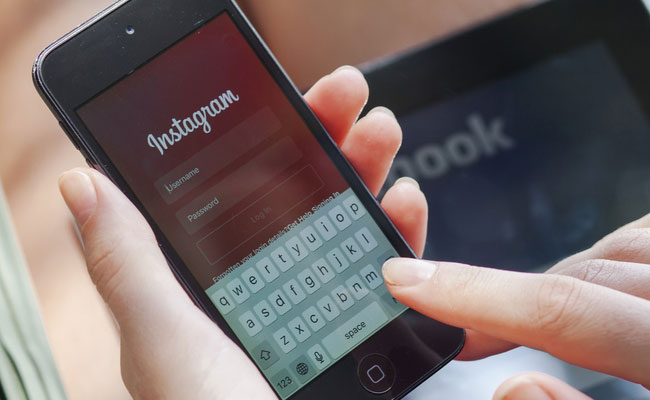 Help Me Choose Malaysian Teen Ran Instagram Poll Then Allegedly Jumped To Death