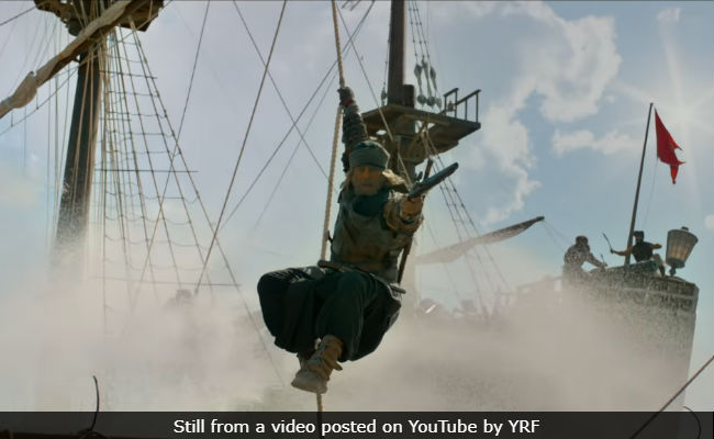 <i>Thugs Of Hindostan</i>: The Story Behind Amitabh Bachchan And Aamir Khan's Impressive Stunts