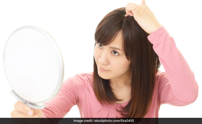 4 Ways To Get Rid Of Your Oily Scalp