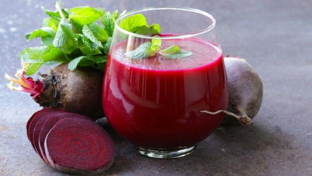 Liver Health: Beetroot juice is rich antioxidants and helps reduce oxidative stress in the liver