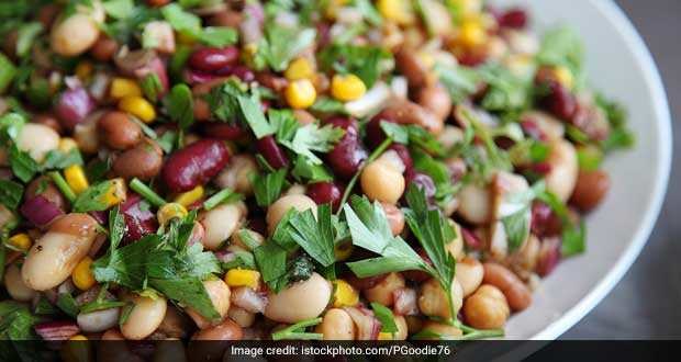 High-Protein Diet: How To Make Chatpata Hara Chana Chaat At Home (See Video)&nbsp;