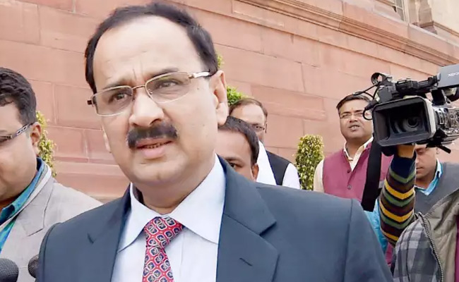 Justice AK Patnaik Begins Supervising Probe Against CBI Chief Alok Verma