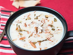 Seb Aur Badaam Ka Shorba