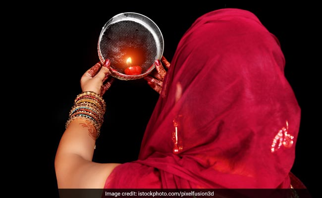 Karwa Chauth Moon Rise Time Today: Karva Chauth 2019 Puja Muhurat, Chaturthi Tithi