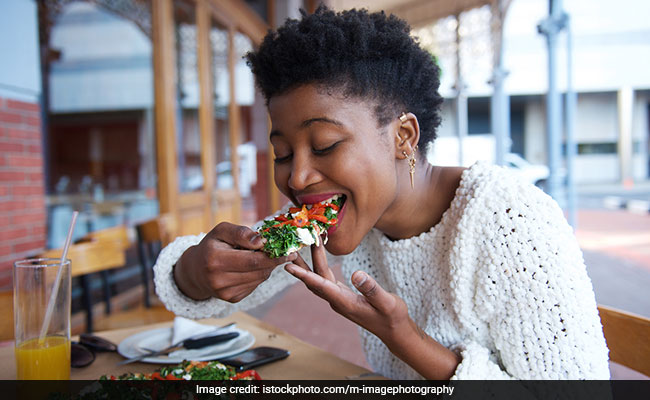 This Simple Habit Can Have A Huge Impact On Your Health! Are You Paying Attention To It? Health Expert Luke Coutinho Tells Us To Chew Your Food Properly