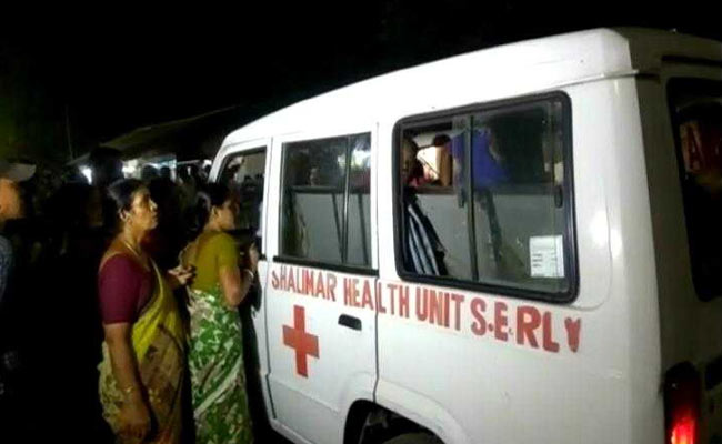 2 Killed, 17 Injured In Stampede At Foot Overbridge In Bengal's Howrah
