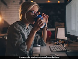नाइट शिफ्ट में आप भी करते हैं काम तो जान लें किन बीमारियों को दे रहे हैं बुलावा, स्टडी में हुआ चौंका देने वाले खुलासे नाइट शिफ्ट में आप भी करते हैं काम तो जान लें किन बीमारियों को दे रहे हैं बुलावा, स्टडी में हुआ चौंका देने वाले खुलासे