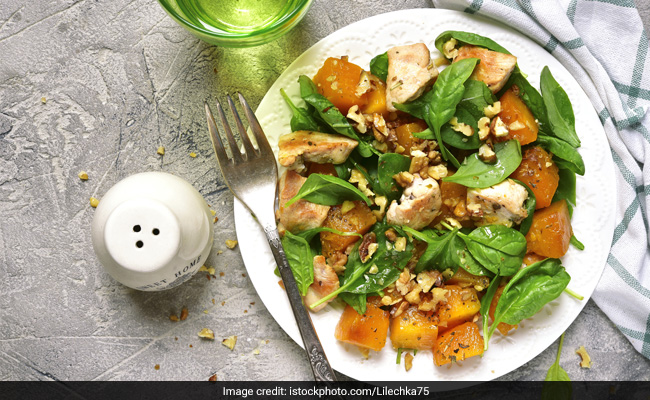 Weight loss: Protein-rich salads can be made by adding nuts and seeds