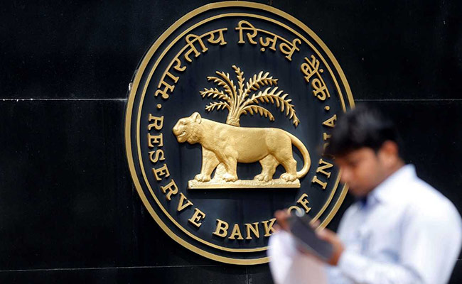 RBI Delays Talk On Easing Lending Curbs Despite Centre's Pressure: Report