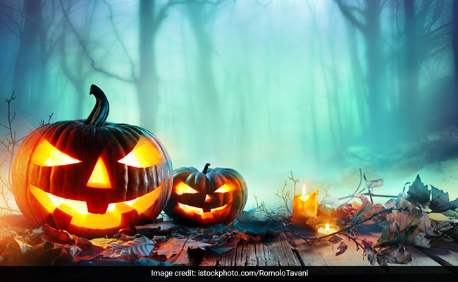 Happy Halloween 2021: क्यों डरावने तरीके से मनाया जाता है हैलोवीन? जानिए त्योहार के बारे में सबकुछ