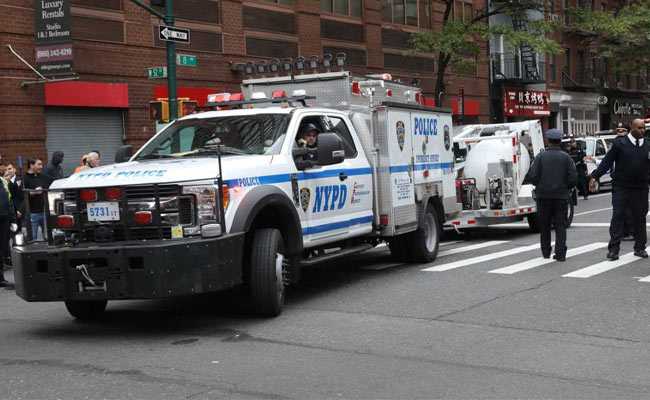 US Arrests Suspect Over 12 Bombs, Suspicious Packages