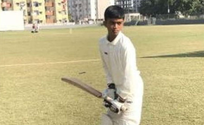 अब मोहिदंर अमरनाथ के चेले प्रियांशु मोलिया ने अंडर-14 टूर्नामेंट में बना डाले नाबाद 556 रन