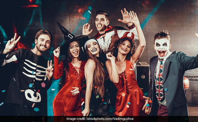 4 Easy Halloween Costumes That Require Zero Effort