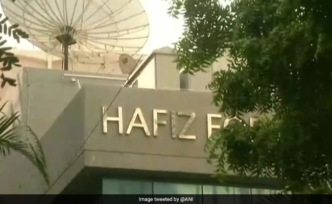 4 Tamil Nadu Sand Mining Firms Raided, Searches In Andhra Pradesh Also