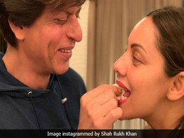 Shah Rukh Khan Birthday: शाहरुख खान ने कुछ यूं मनाया 53वां बर्थडे, शेयर की ये Photos Shah Rukh Khan Birthday: शाहरुख खान ने कुछ यूं मनाया 53वां बर्थडे, शेयर की ये Photos