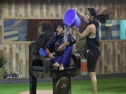 Bigg Boss 12: कप्तान बनने के लिए अड़े रोमिल चौधरी, बोले- अंधा हो जाऊंगा, लेकिन उठूंगा नहीं... देखें Video Bigg Boss 12: कप्तान बनने के लिए अड़े रोमिल चौधरी, बोले- अंधा हो जाऊंगा, लेकिन उठूंगा नहीं... देखें Video