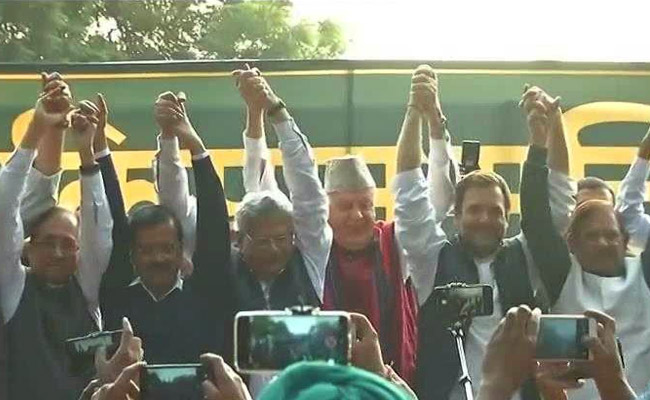Rahul Gandhi, Arvind Kejriwal Address Farmers' Mega Rally In Delhi: Live Updates