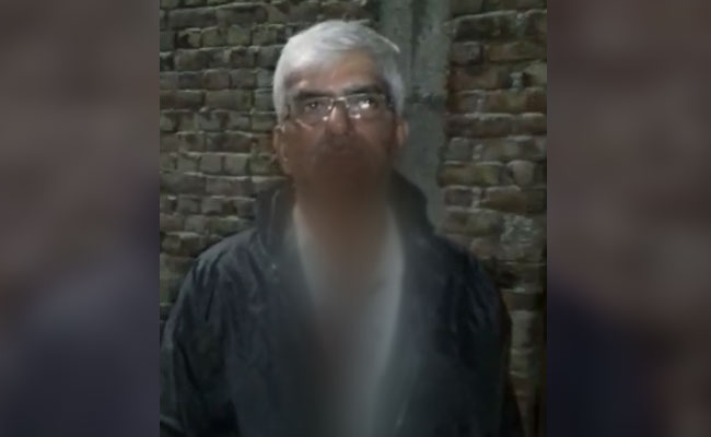 क्या अवैध शराब के अड्डे पर छापा मारने गई विजिलेंस टीम को ही दिल्ली पुलिस ने पिटवा दिया ?