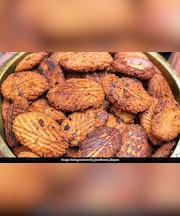 Chhath Puja 2025 Prasad: इस छठ पर बिना मैदा और चीनी के बनाएं हेल्दी ठेकुआ, स्वाद रहेगा बरकरार