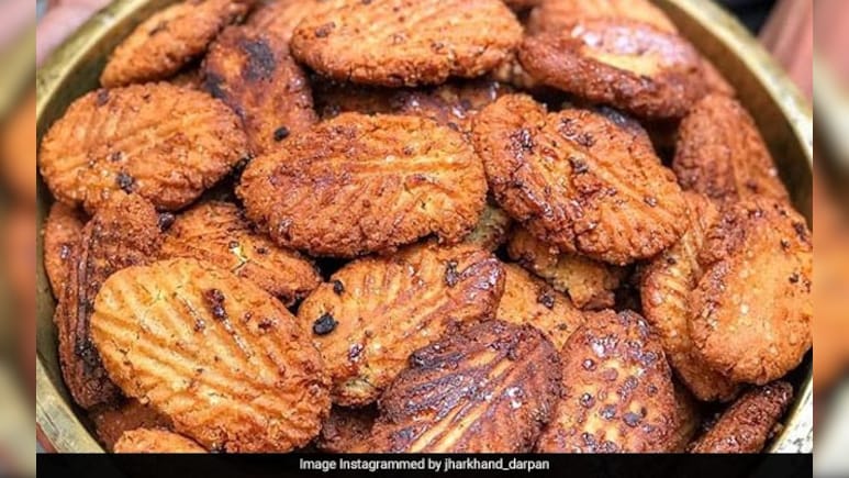 Chhath Puja 2025 Prasad: इस छठ पर बिना मैदा और चीनी के बनाएं हेल्दी ठेकुआ, स्वाद रहेगा बरकरार सेहत के लिए लाजवाब
