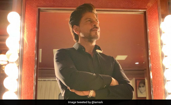 Man Slashes Himself Outside Shah Rukh Khan's Residence