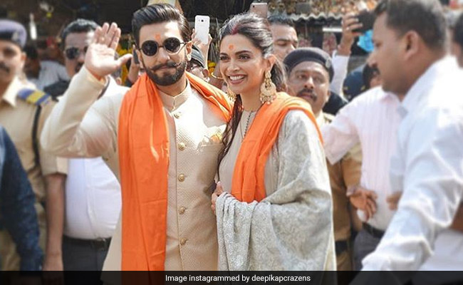 दीपिका पादुकोण और रणवीर सिंह ने लिया सिद्धिविनायक का आशीर्वाद, समधियों के बीच दिखी ऐसी केमिस्ट्री- देखें Video