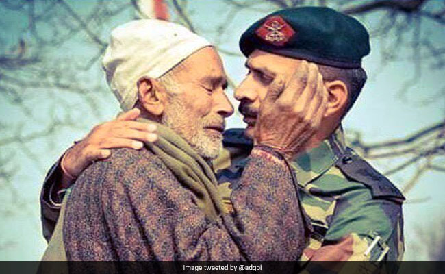 "You Aren't Alone": Hug For Soldier's Grieving Father Moves Social Media