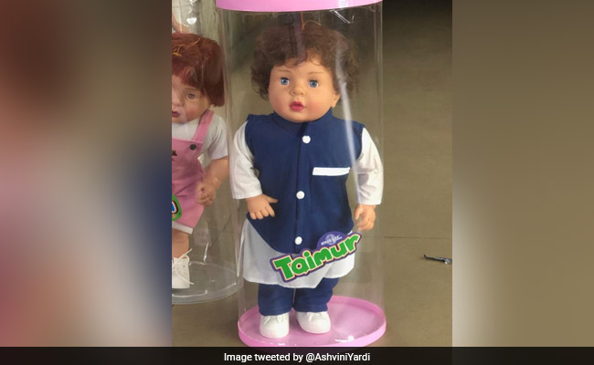 #TaimurDoll को देख Crazy हुए लोग, ट्विटर पर दिए ऐसे कमेंट्स